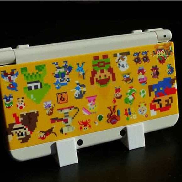 Nintendo New 3DS Handheld Console Vertical Display Stand Low Profile Portable - Picture 1 of 2